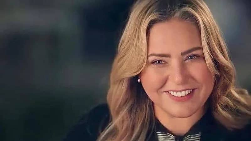 تصريح صابرين عن الحجاب يشعل الجدل: هل رفضت العودة أم أساءت التعبير؟