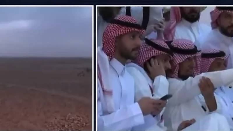 لحظة رؤية  عبد الله الخضيري لهلال شوال‬⁩ .. فيديو