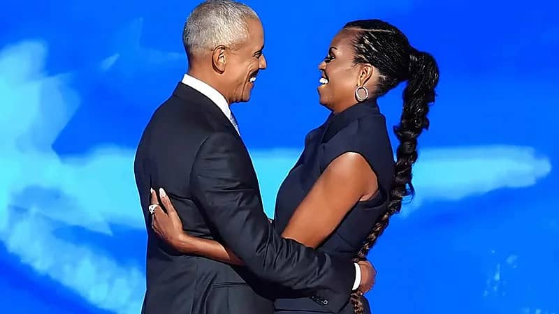 أوباما يعترف بصعوبات في علاقته مع زوجته ميشيل ويعلق على حقبة ترامب