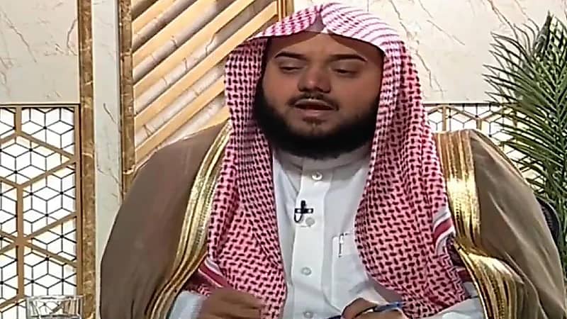 حكم طلب منتجات من الإنترنت وزيادة مبلغا من المال كأتعاب دون إخبار المشتري .. فيديو