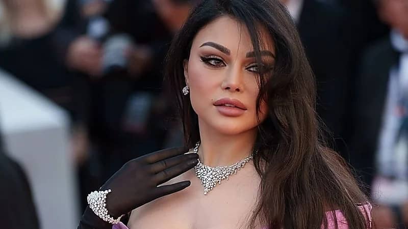 فيديو نادر لـ"هيفا وهبي" من التسعينيات