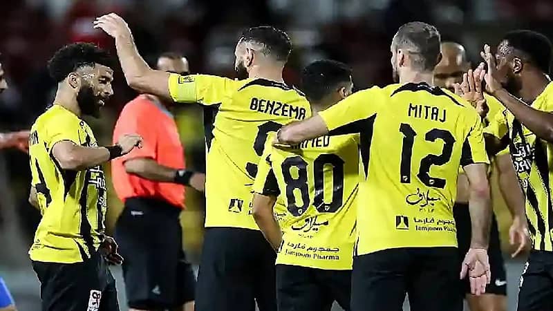 مدرب الاتحاد يبدأ تجهيز البدلاء