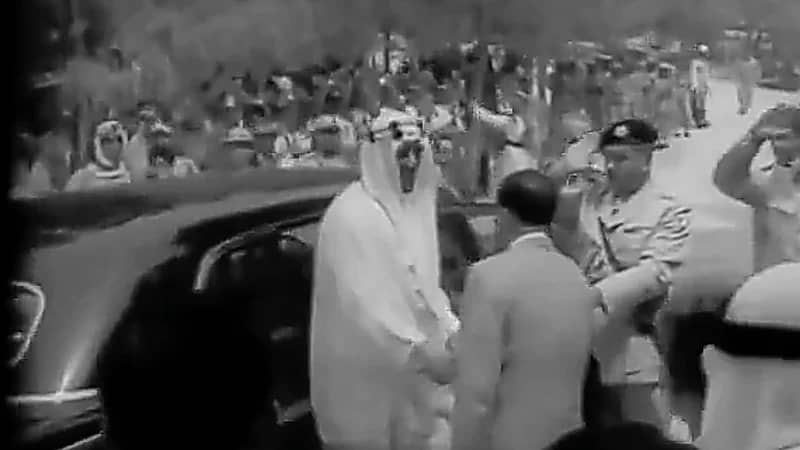 لقطات تاريخية لزيارة الملك سعود إلى الأردن في خمسينيات القرن الماضي .. فيديو