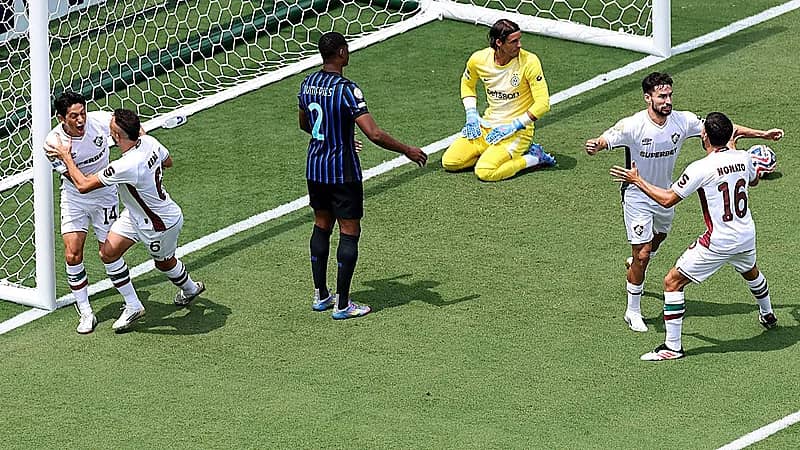 فلومينينسي ينتصر على انتر ميلان بثنائية