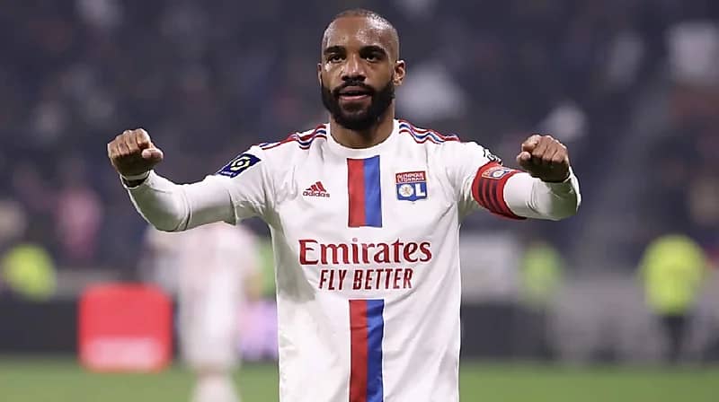 نيوم يحسم صفقة لاكازيت