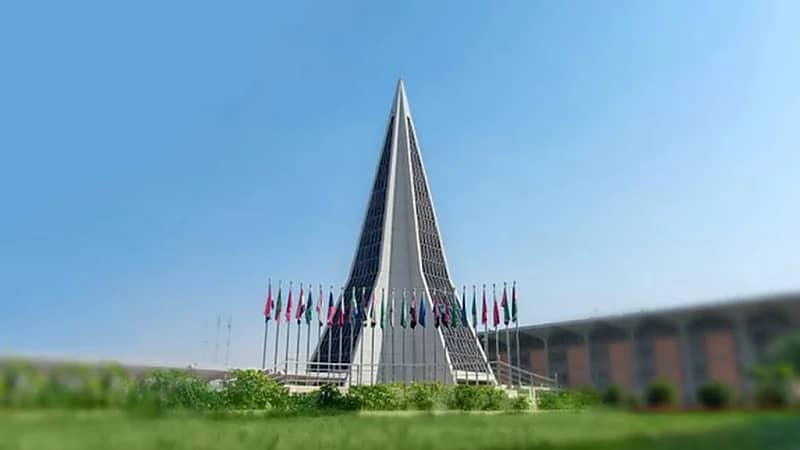 جامعة نايف العربية تعلن قرب فتح التقديم