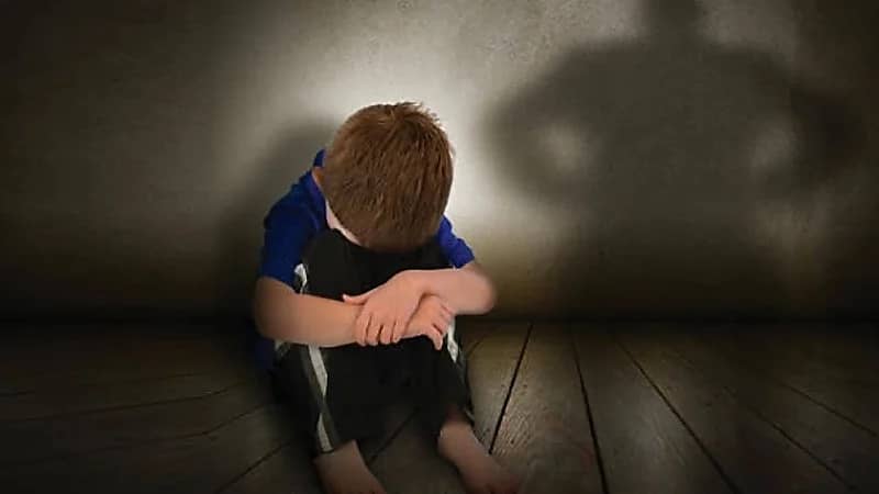 أب يرهن ابنه لدى تاجر مخدرات ويتسبب في مقتله بطريقة مروعة