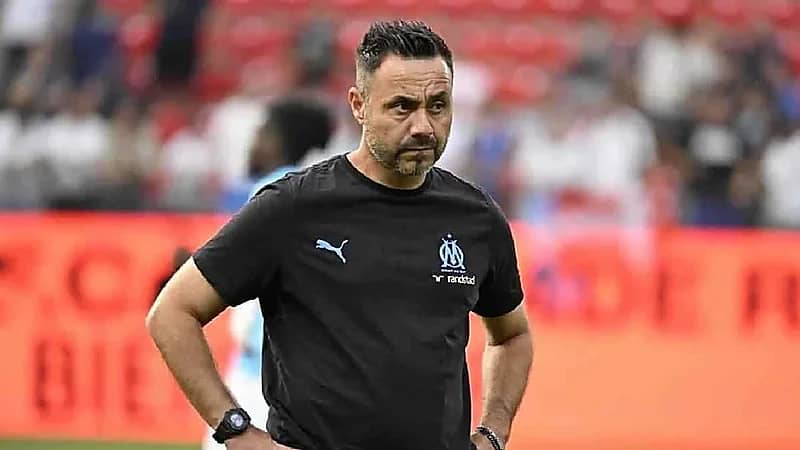 دي زيربي يعلق على مشاجرة اللاعبين