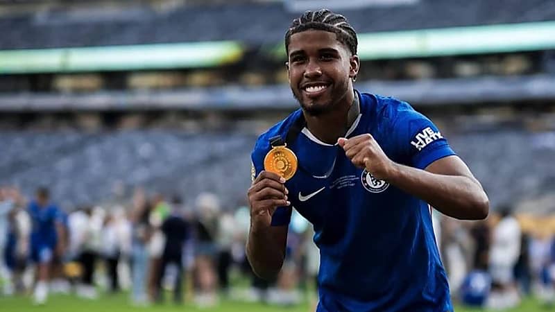 أندريه سانتوس يرفض عرضًا من القادسية بقيمة 70 مليون يورو