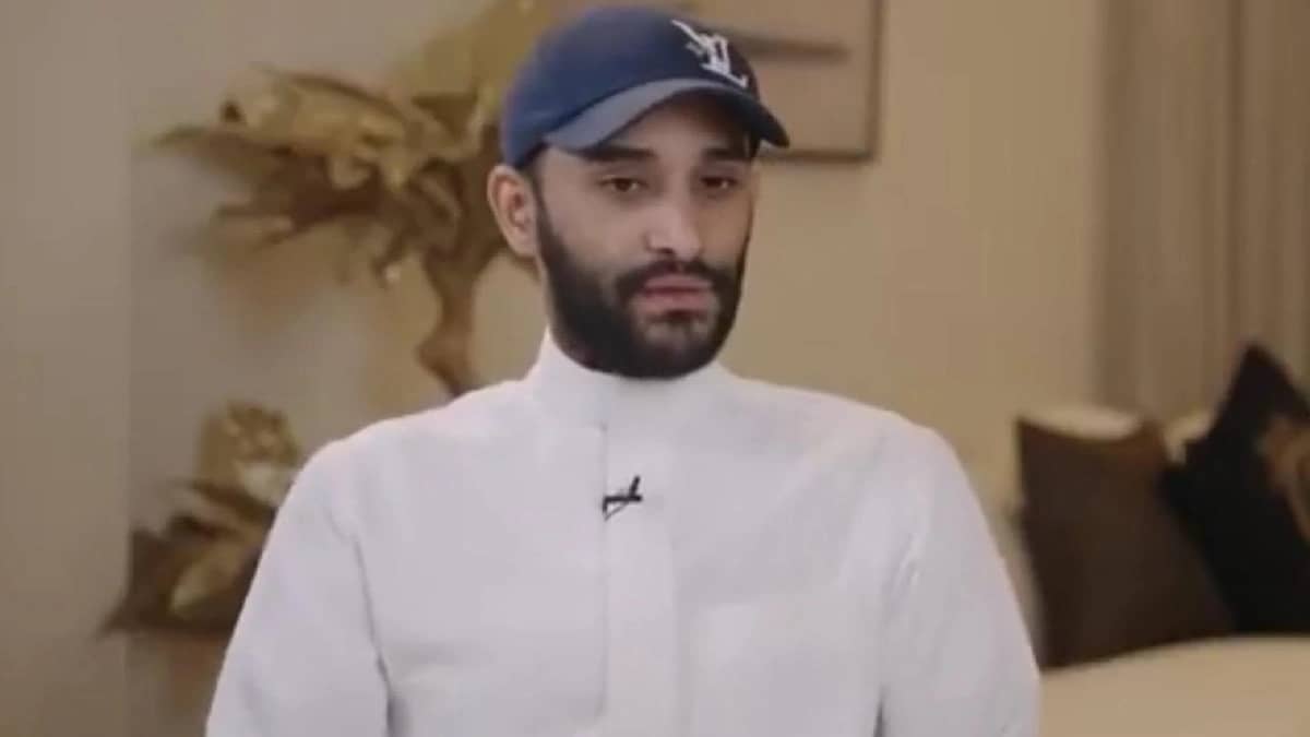 عبدالله عطيف:يعجبني أسلوب رينارد في التعامل معنا كلاعبين..فيديو