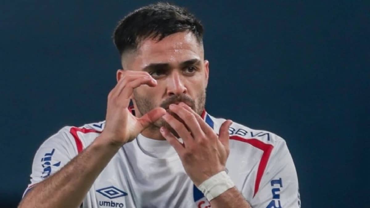 ناسيونال يدرس مستقبل غوميز بعد تلقيه 3 عروض