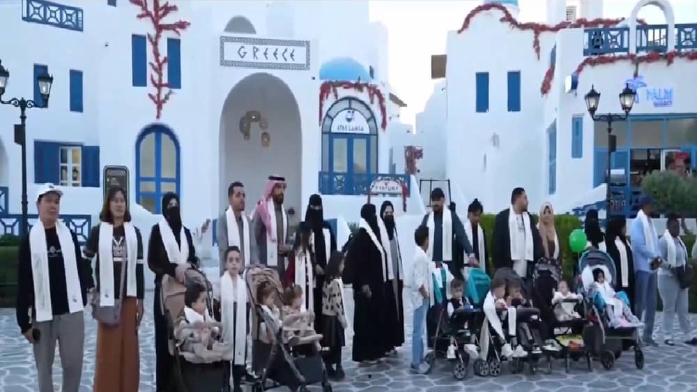 بوليفارد وورلد يجمع التوائم السيامية وعائلاتهم بعد العمليات الناجحة بالمملكة.. فيديو