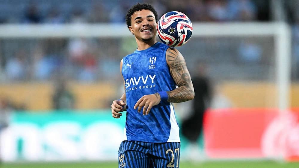 الهلال يدرس عرضين من فريق أوروبي وآخر برازيلي لرحيل كايو..فيديو