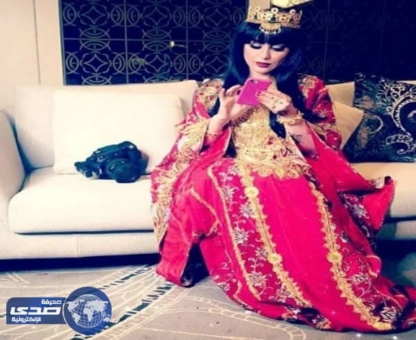 بالصور.. حليمة بولند تٌشارك متابعيها صور خضوعها للحنة