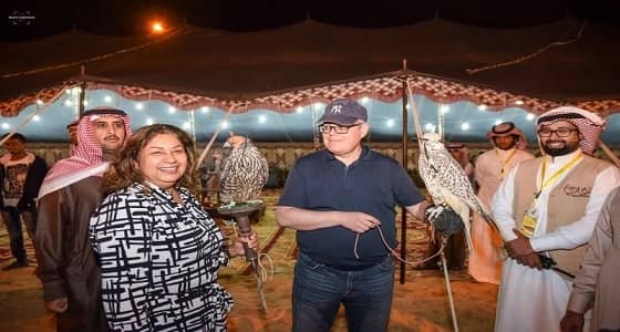 القنصل الأمريكي تشيد بمهرجان سفاري بقيق