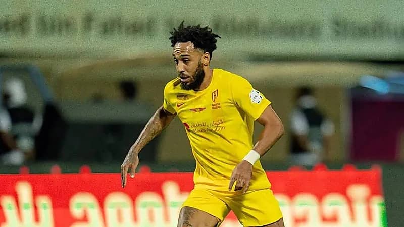 أوباميانغ: ركضت أكثر من رونالدو وبنزيما