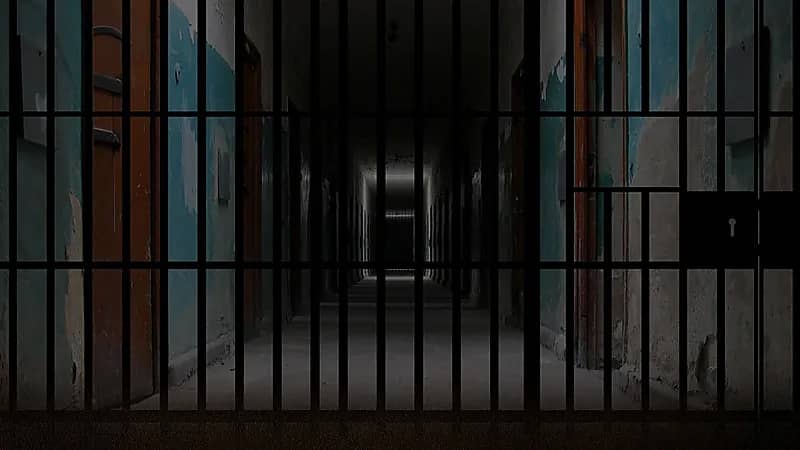 حكم قضائي بسجن والدي راقصة باليه مراهقة بسبب تجويعها