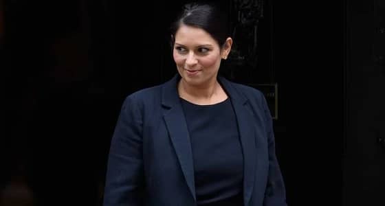 الفضائح تلاحق وزيرة التنمية الدولية البريطانية