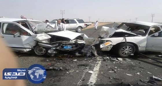 مواطنة تتسبب في وقوع حادث مروري أثناء قيادتها السيارة.. ووفاة مرافقها