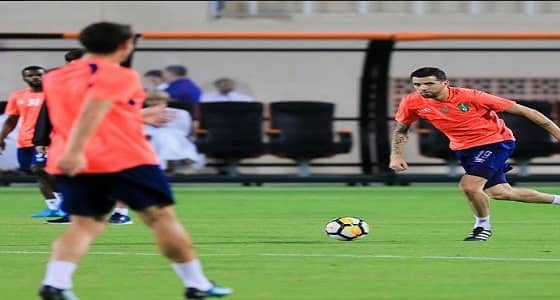 بالصور.. الأهلي ينهي تحضيراته لمواجة تراكتور الإيراني