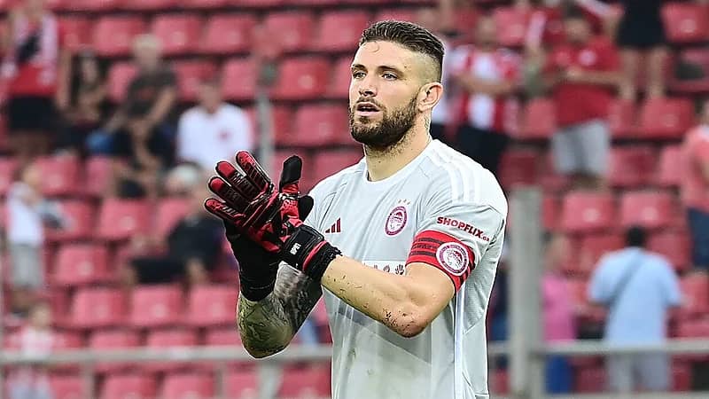 أليكساندروس يدخل دائرة اهتمامات نادٍ سعودي رغم تمسك أولمبياكوس