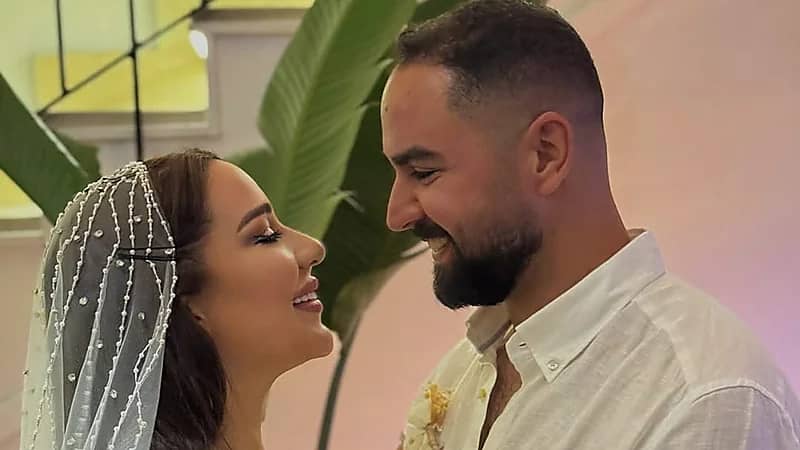 أسما شريف منير: أخيرًا حاسّة إني عروسة والمرة دي كل حاجة مختلفة.. فيديو