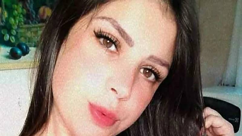 فتاة تلقى مصرعها بعد حفر قبرها بيديها