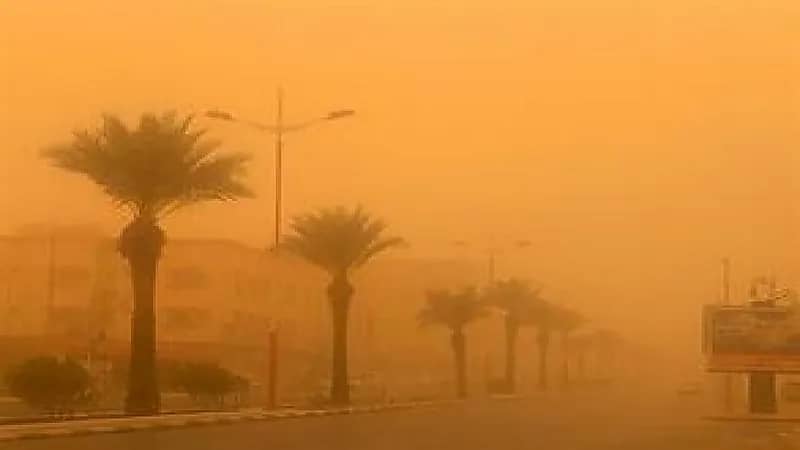 "المرور" توجه نصائح هامة للقيادة أثناء موجة الغبار