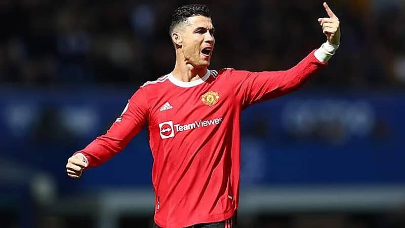 الهلال لديه فرص كثيرة لإقناع رونالدو الصيف المقبل