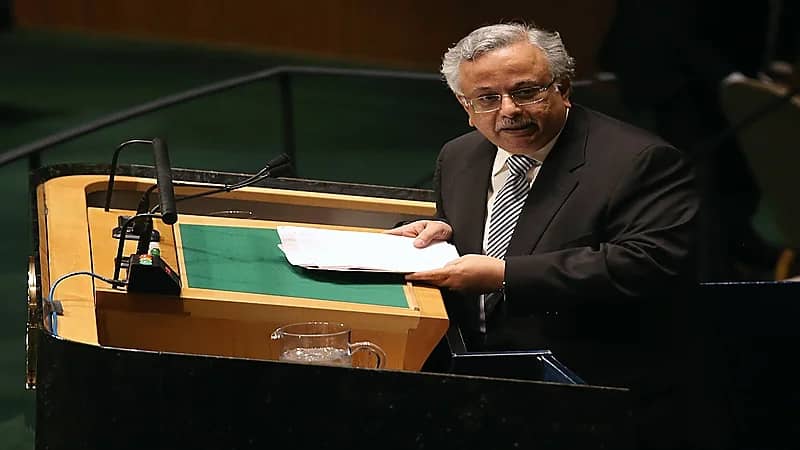 تفاصيل رسالة "المعلمي" لمجلس الأمن الدولي بعد محاولة استهداف مطار الملك عبدالله