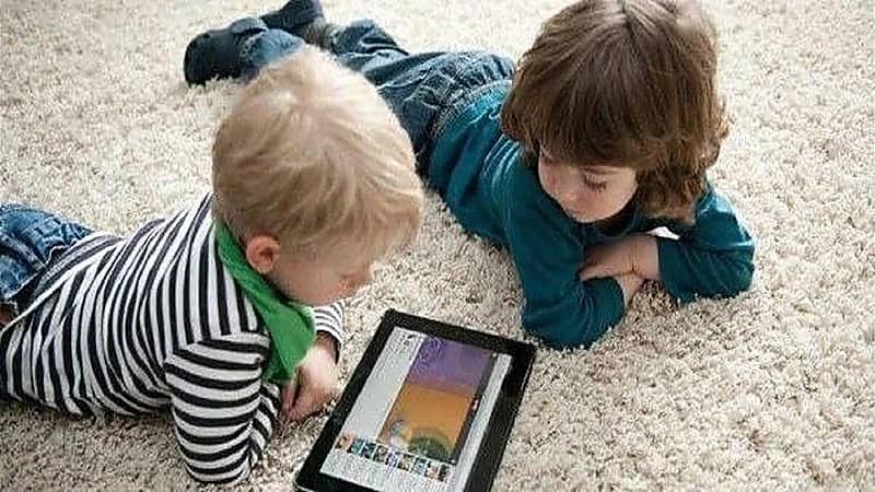 تحقيق صحفي لموضوع تسبب الاعتماد والادمان عند الأطفال لوسائل الاعلام