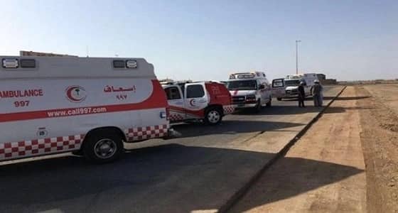 إصابة شخص إثر انقلاب مركبة بالطائف