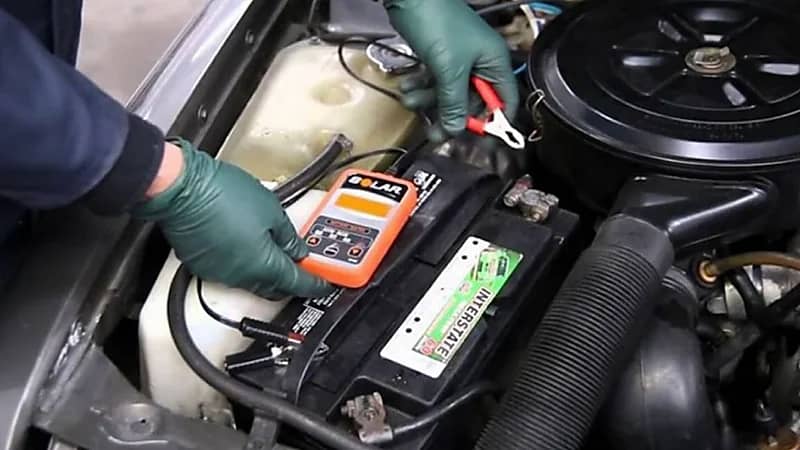 4 أسباب لضعف كهرباء السيارة