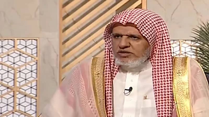 الشبل يوضح هل يجوز للمرأة تقديم النصيحة للرجل الأجنبي إذا رأت منه منكر .. فيديو