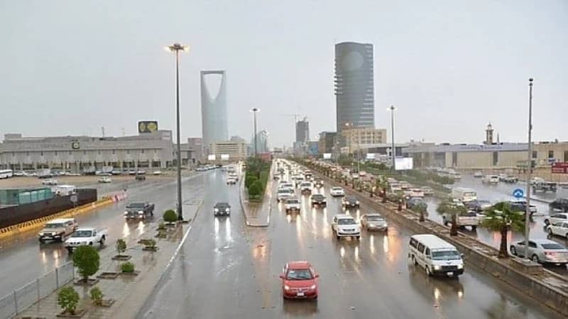 العصيمي: حتى الآن إستقرار وأجواء صيفية حارة على غير العادة