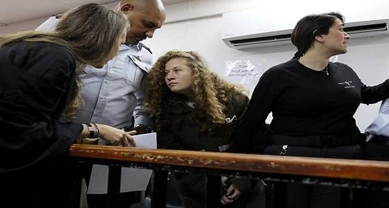 سلطات الاحتلال تنقل " التميمي " إلى زنزانة انفرادية وتمنع الزيارة