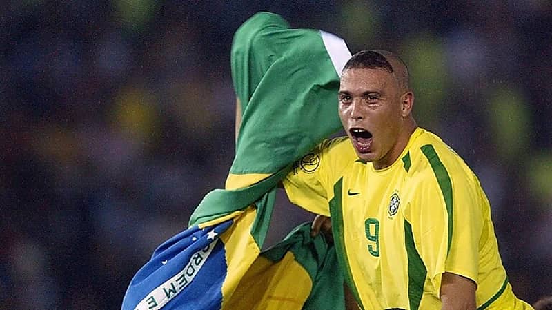 الظاهرة رونالدو يتمنى تتويج المغرب بكأس العالم