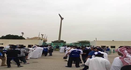 بالفيديو.. حضور جماهيري كثيف قبل لقاء الهلال والقادسية