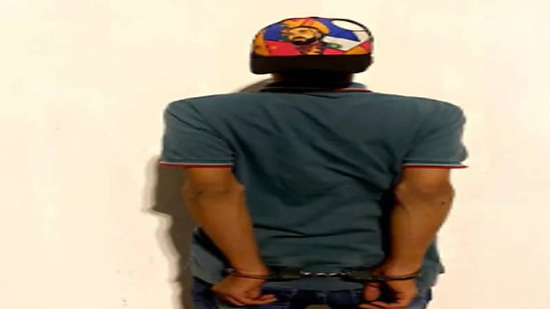 الإطاحة بمواطن أشار بحركة منافية للأخلاق لرجل أمن بمكة