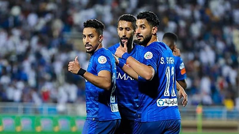 "الهلال" ينسحب من صفقة غريب لصالح غريمه "النصر"