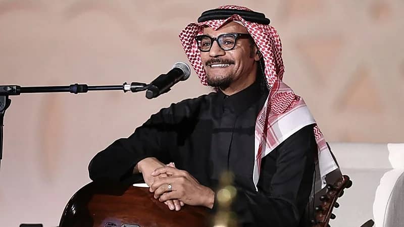 بالفيديو.. رابح صقر يصل إلى المملكة بعد رحلة علاج