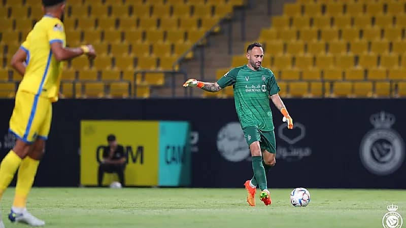 أوسبينا يعود للنصر بديلًا لفوفانا