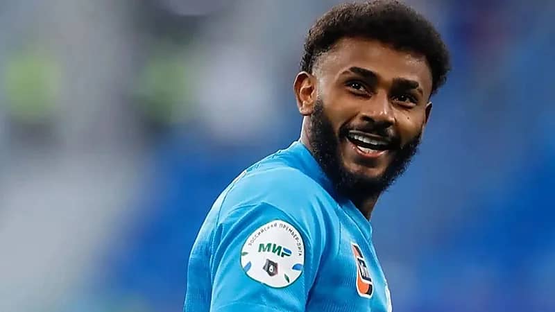 غلطة سراي يسعى للتعاقد مع زينيت سانت ويقدم عرضًا مذهلاً