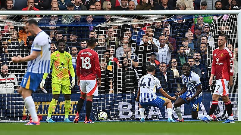 مانشستر يونايتد يخسر أمام برايتون بثنائية