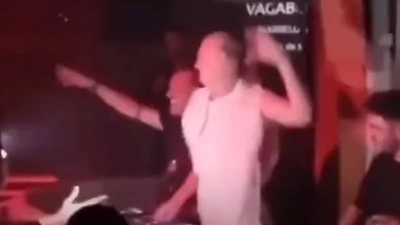 شاهد.. هالاند يرقص في ملهى ليلي
