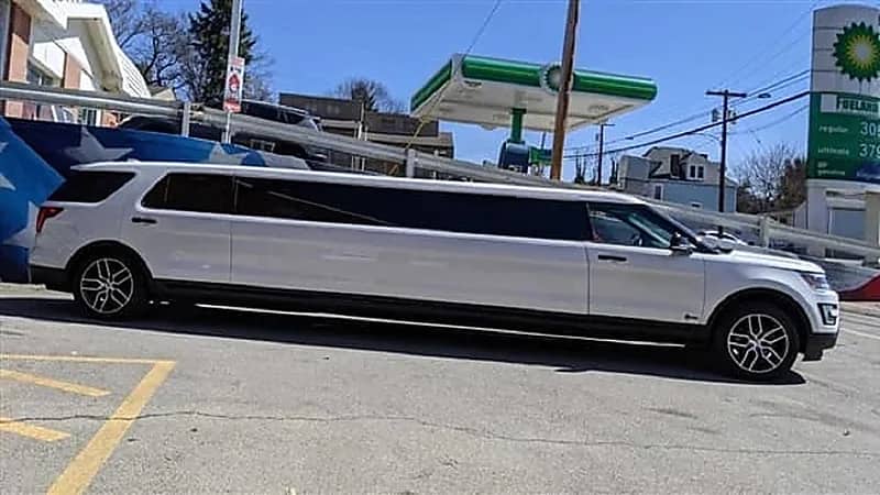 بالصور.. الكشف عن سعر ومواصفات فورد إكسبلورر ليموزين