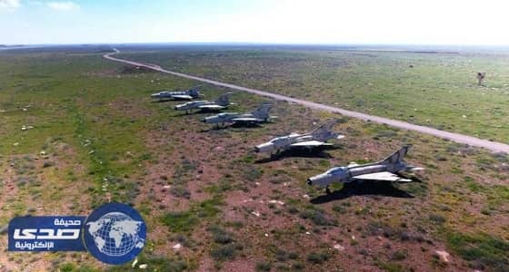 خبراء يفسرون سر وجود طائرات خارج مطار «الشعيرات»