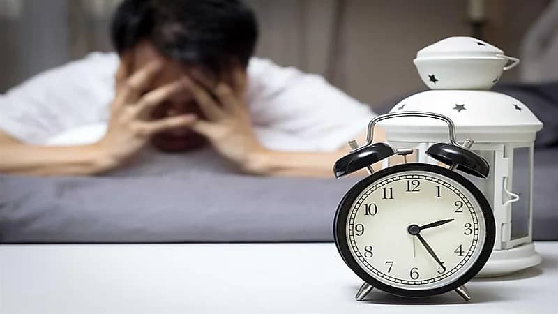 قلة النوم المنتظمة قد تتسبب في انسداد الأوعية الدموية بالساقين