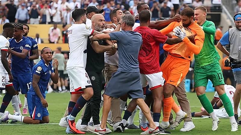 تصرف متهور يُهدد إنريكي بالإيقاف بعد نهائي مونديال الأندية