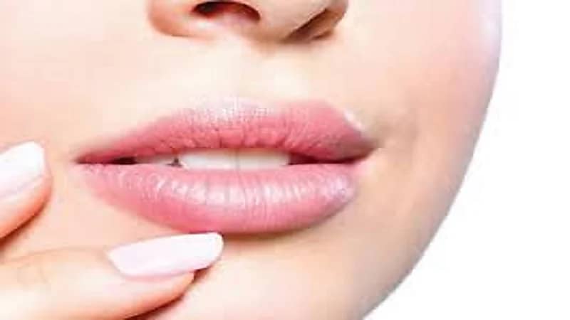 طريقة إخفاء تجاعيد محيط الشفاه